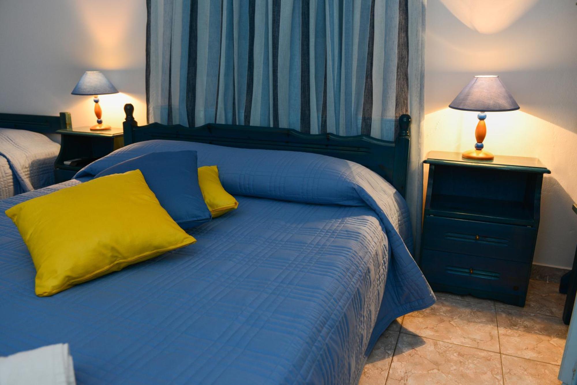 Hotel Dina - Ξενοδοχείο Ντινα Plati  Pokoj fotografie